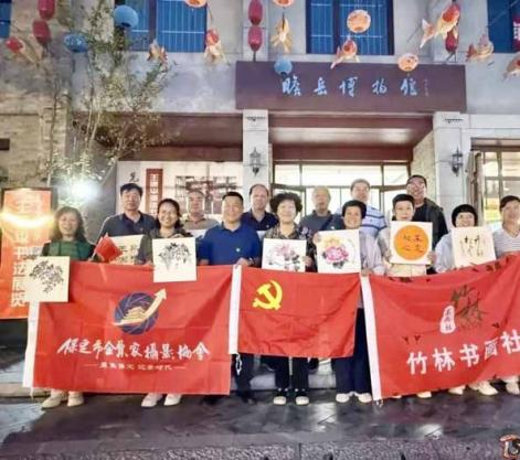 西大街主题实践活动：笔墨抒怀庆华诞